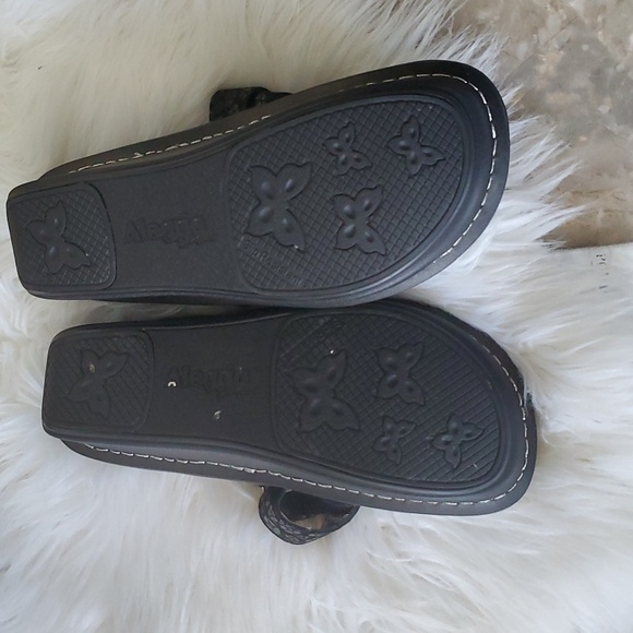Alegria black thong sandals size 7 - Picture 5 of 16